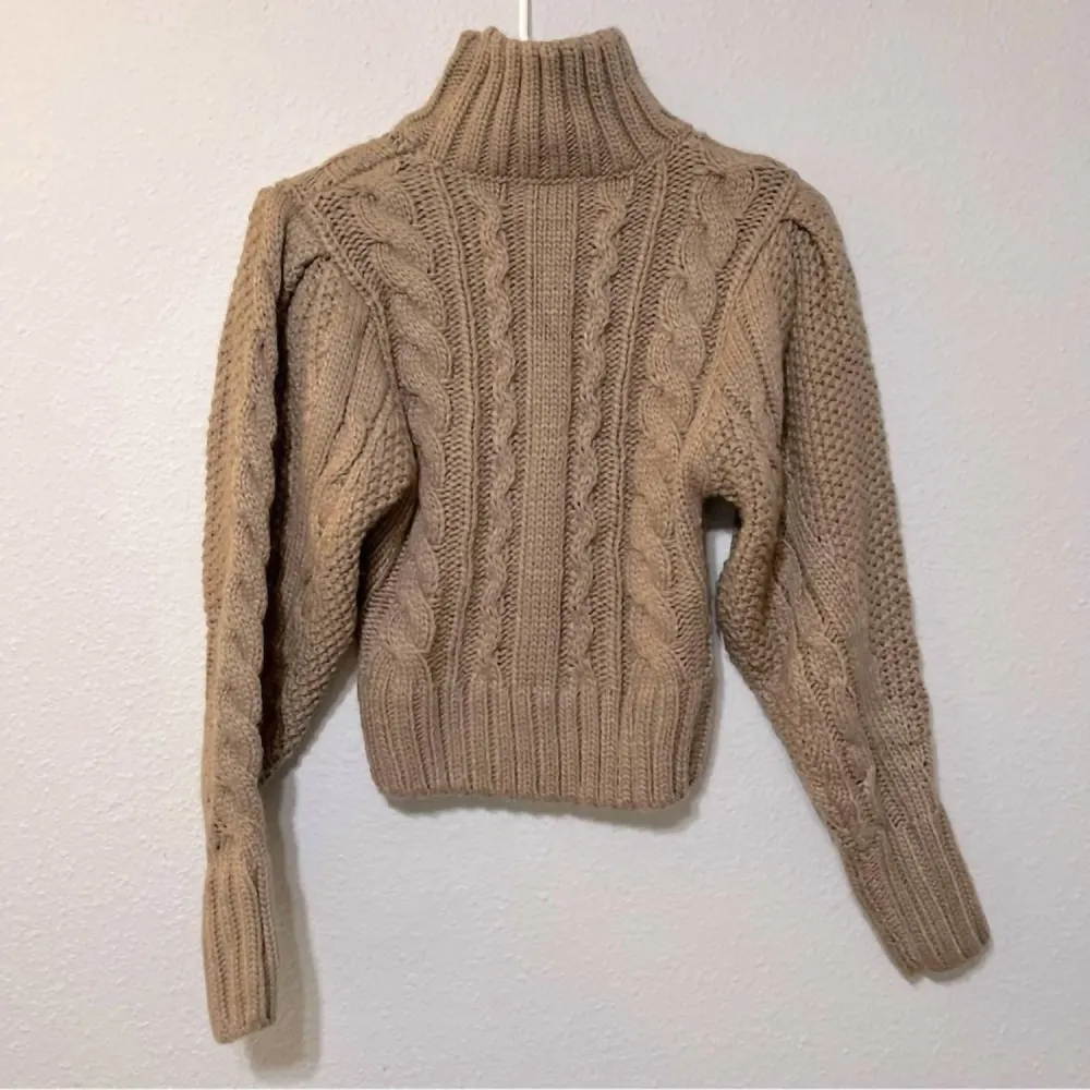 ASTR - Sweater