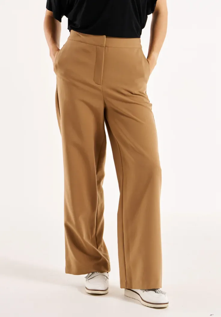 Betty Basics Pamela Pant