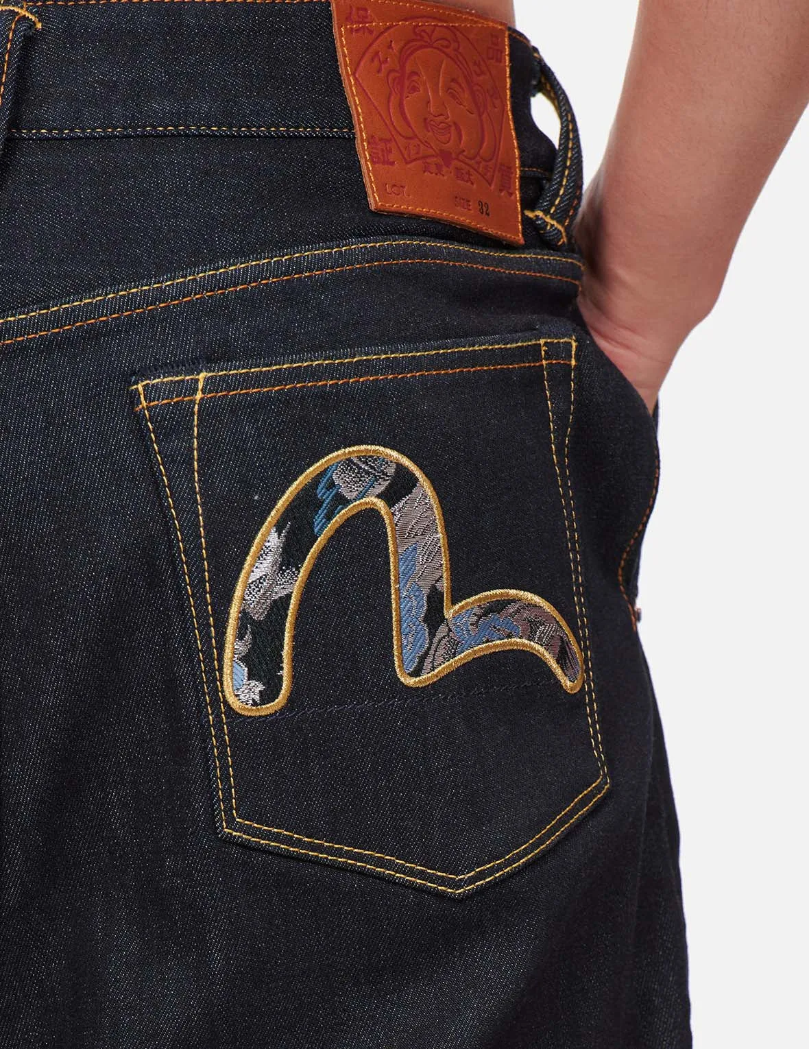 Dragon-pattern Brocade Seagull Wide Leg Denim Jeans