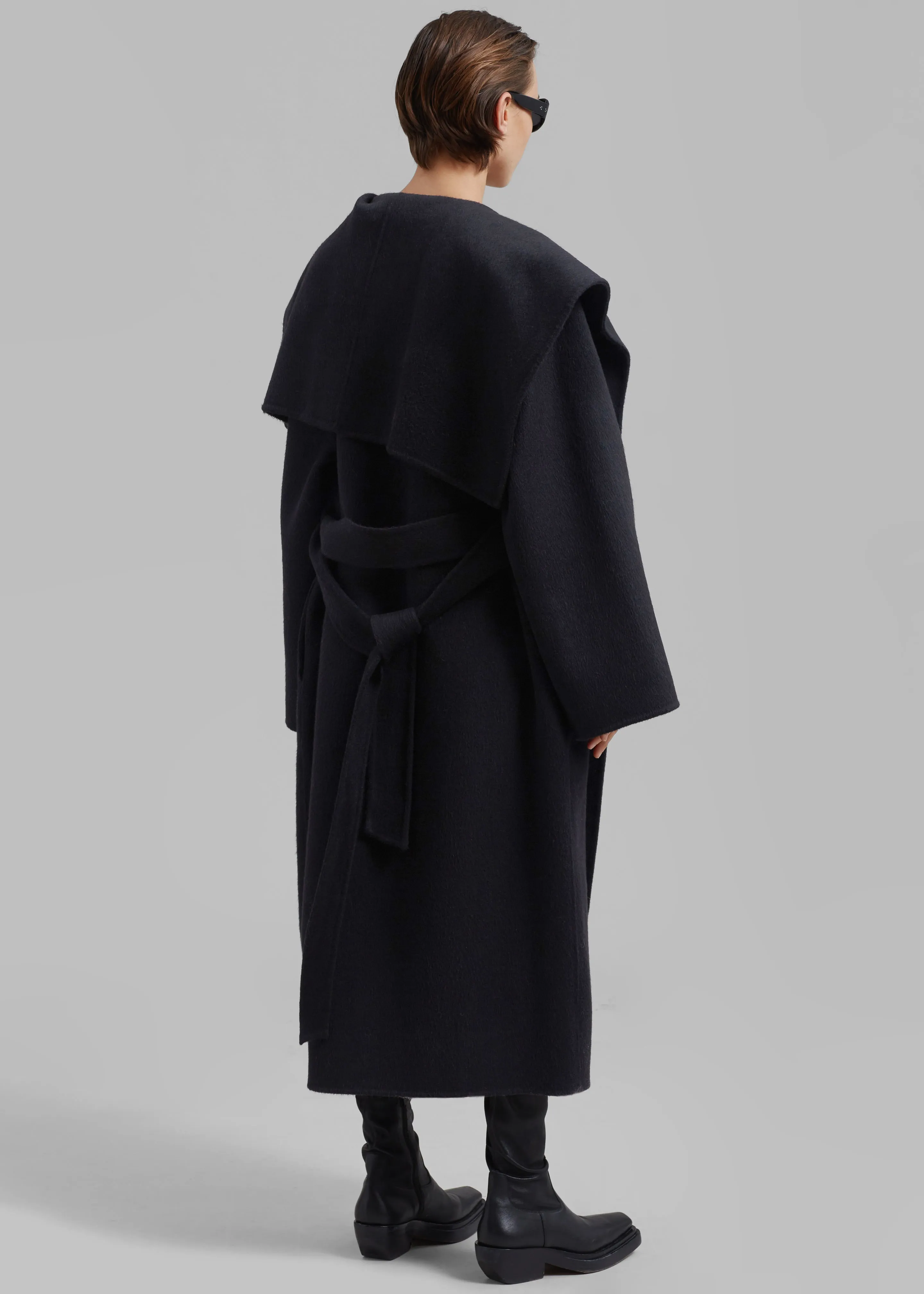 Evelyn Coat - Black