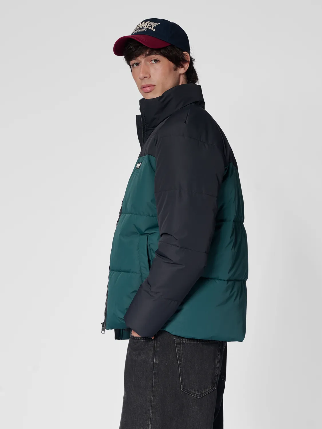 hmlPUFF JACKET SHORT SPORTSWEAR Short puffer coat