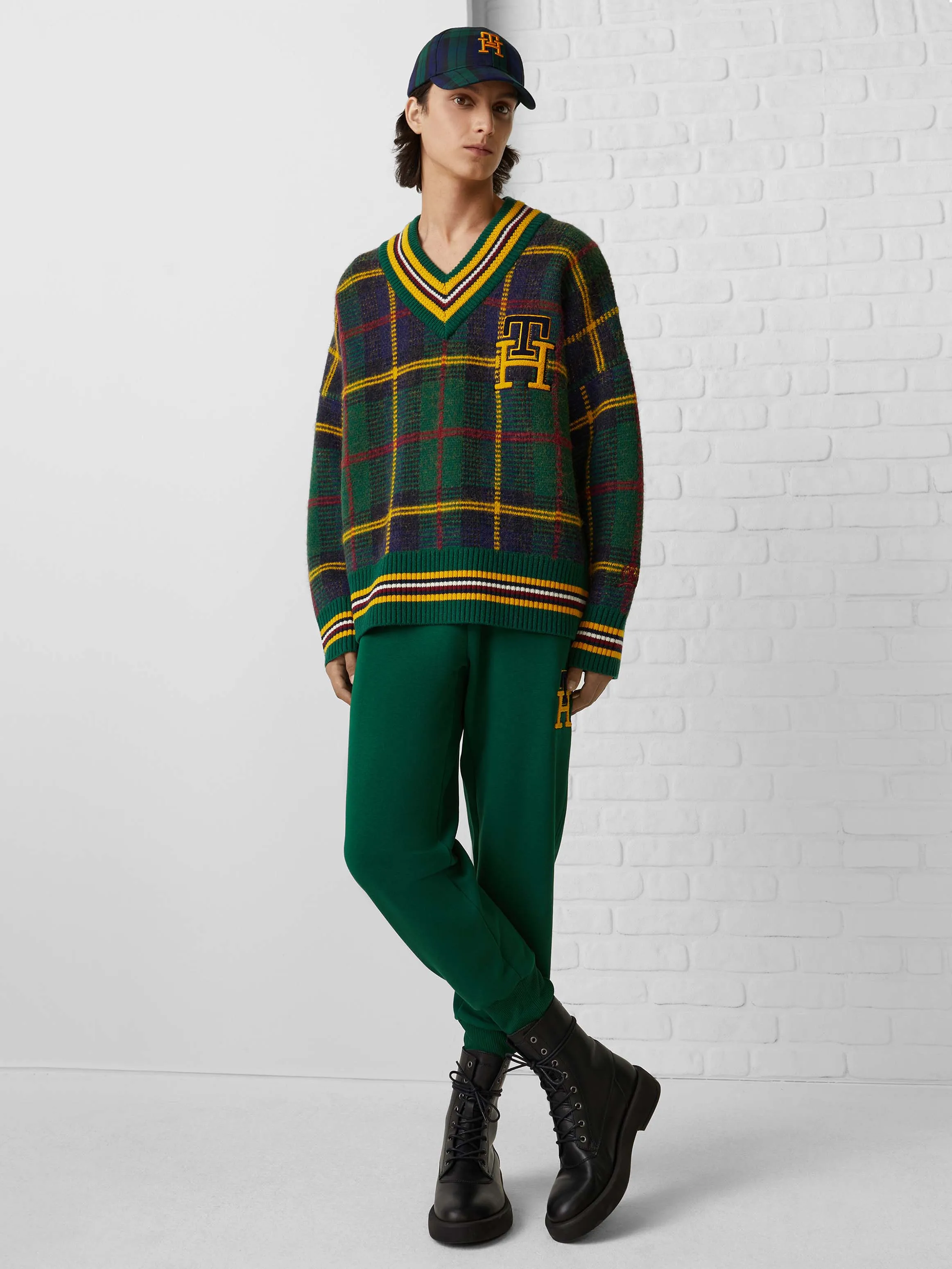 TH Monogram Black Watch Tartan Sweater | Sweatshirts & Hoodies | Tommy Hilfiger