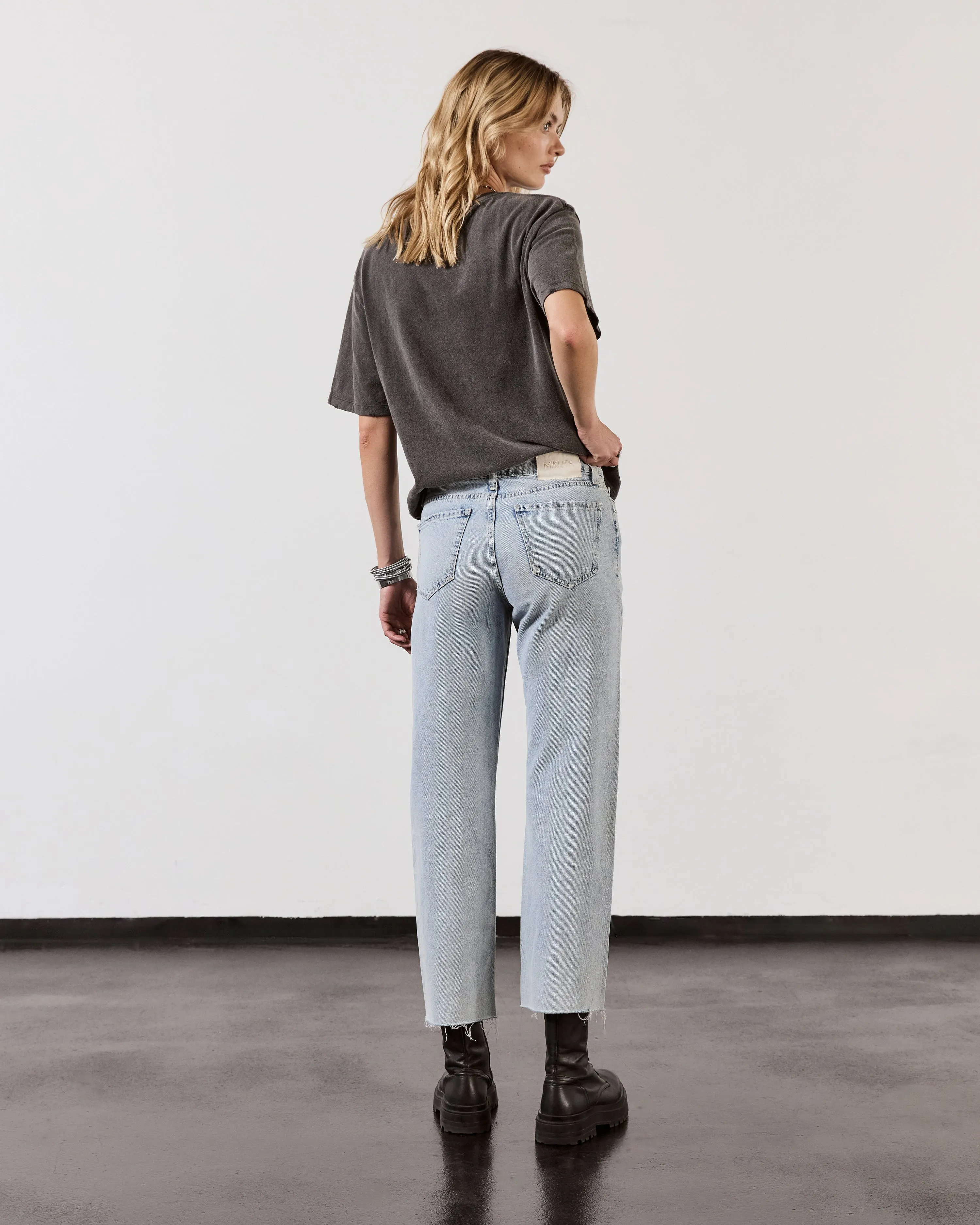 The Blue Cropped Straight Jeans