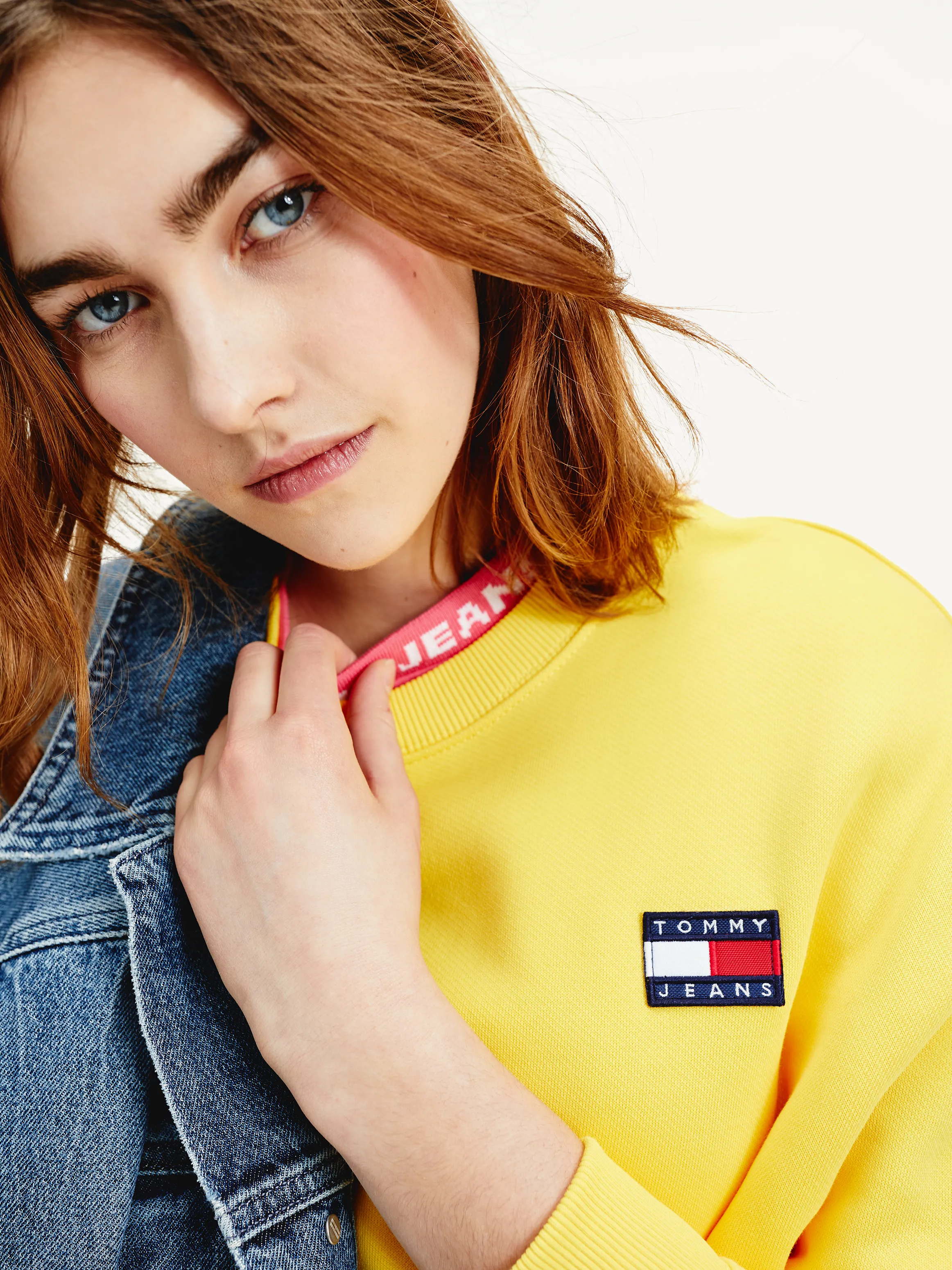 Tommy Jeans Badge Crew Sweatshirt | Sweatshirts & Hoodies | Tommy Hilfiger