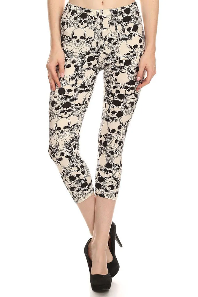 Women's Regular White Skull Pattern Print Capri Leggings - White Black